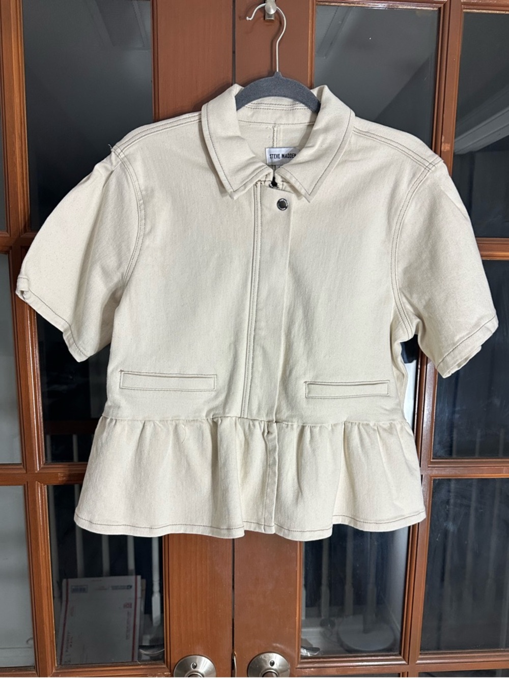 Steve Madden Short Sleeve Boxy Peplum Jacket in Natural